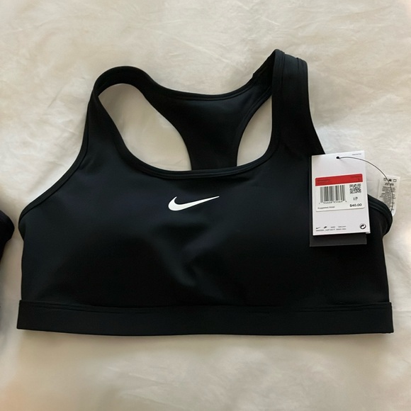 Nike Sports Bra - Picture 1 of 3